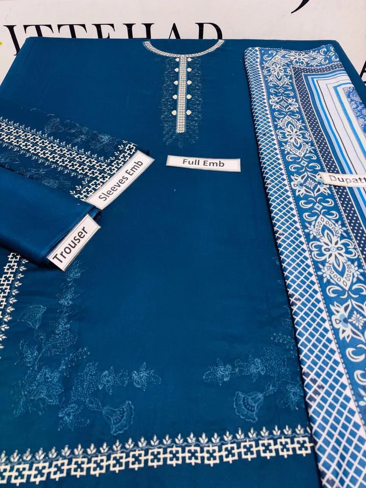 3 Pcs Women's Unstitched Embroidered Suit